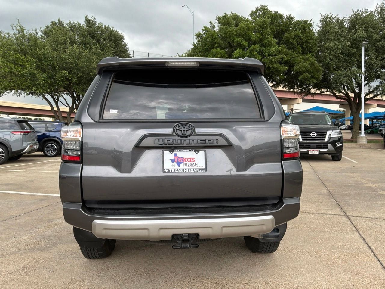 Used 2023 Toyota 4Runner TRD Off-Road Premium w/ Off Road Premium Plus Package AWD/4WD image 6
