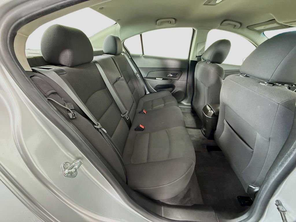 Used 2012 Chevrolet Cruze LT image 21