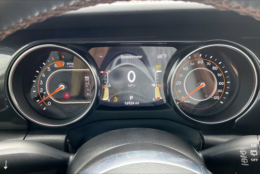 Used 2023 Jeep Wrangler Unlimited Rubicon 392 image 19