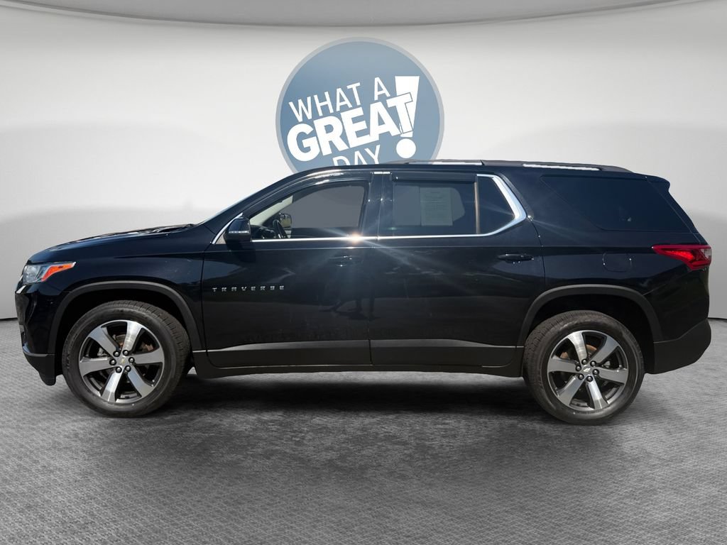 Used 2021 Chevrolet Traverse LT w/ LT Premium Package AWD/4WD image 7