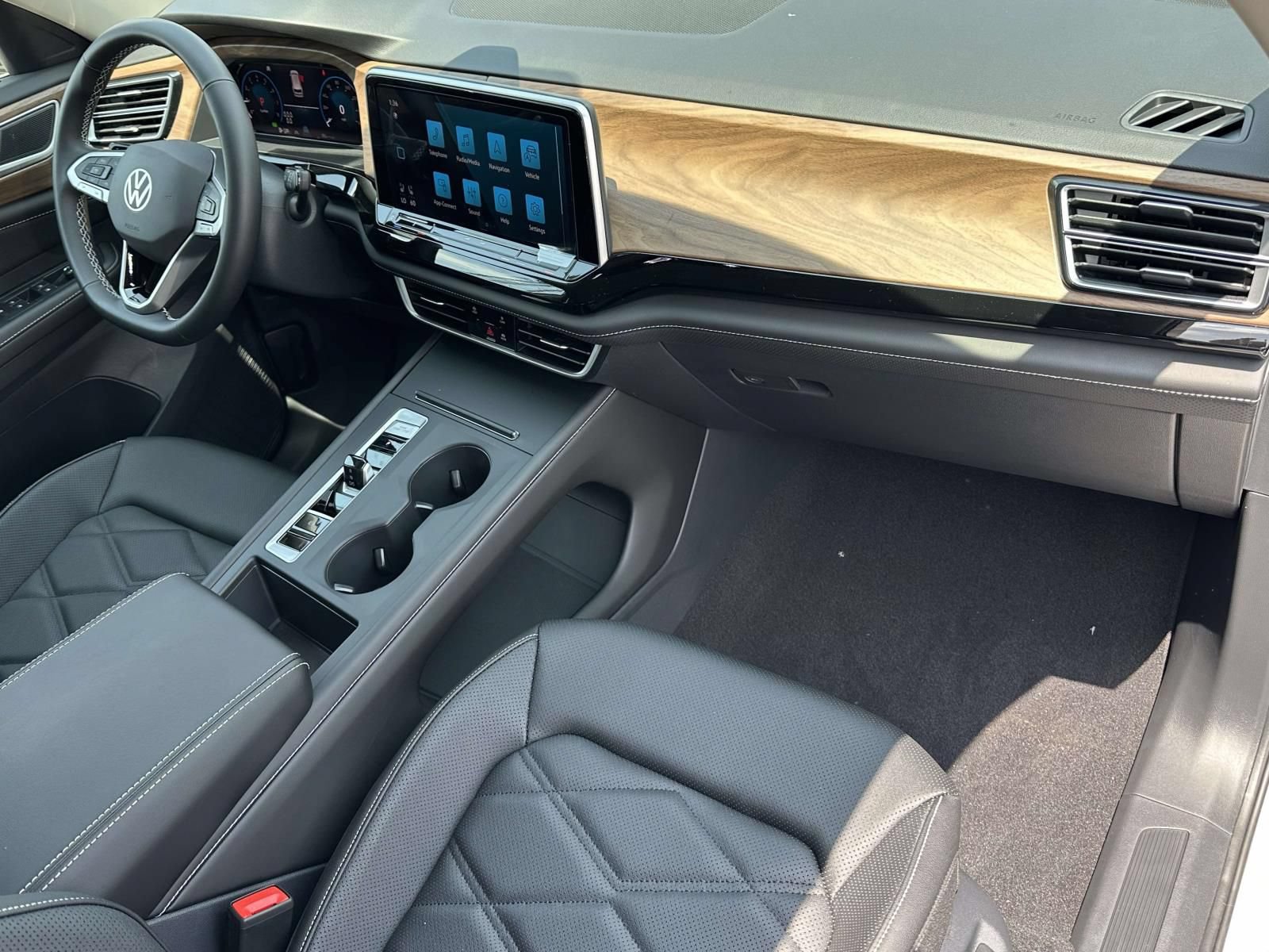 New 2026 Volkswagen Atlas SE AWD/4WD image 12