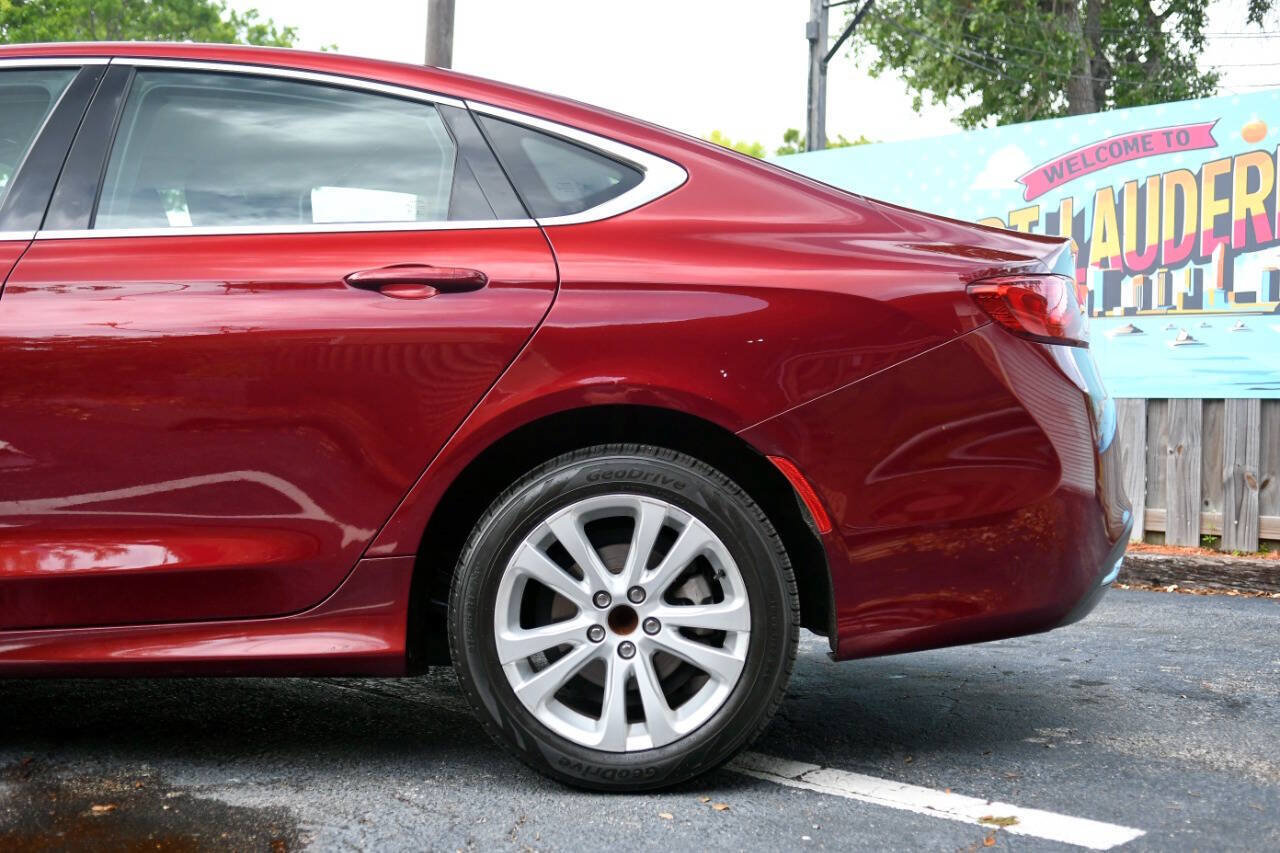 Used 2015 Chrysler 200 Limited FWD image 9