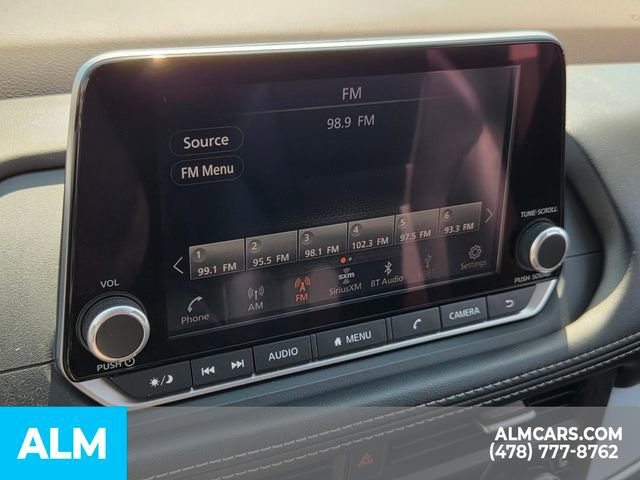 Used 2023 Nissan Rogue SV w/ SV Premium B Package image 18