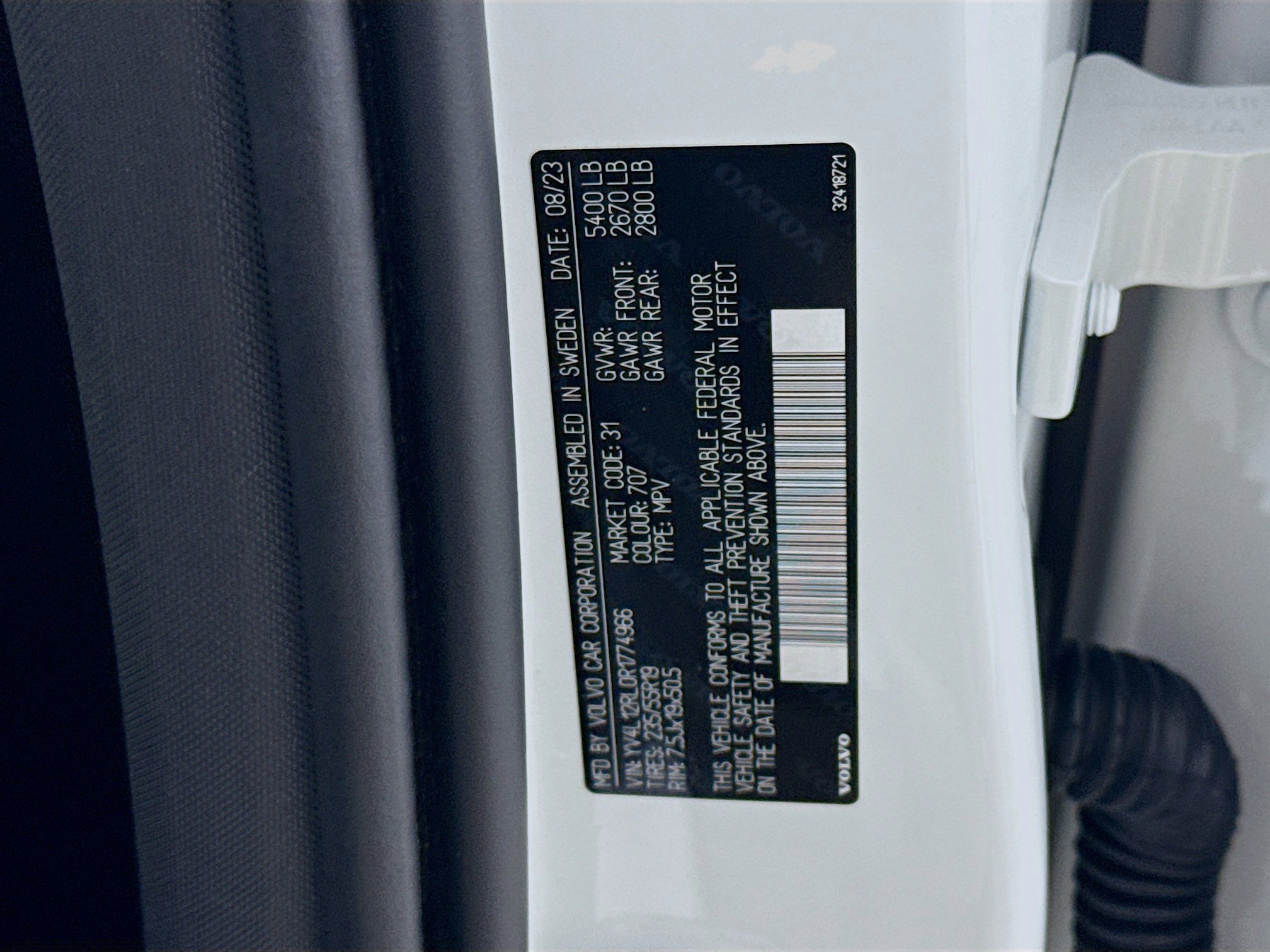 Used 2024 Volvo XC60 B5 Plus image 40