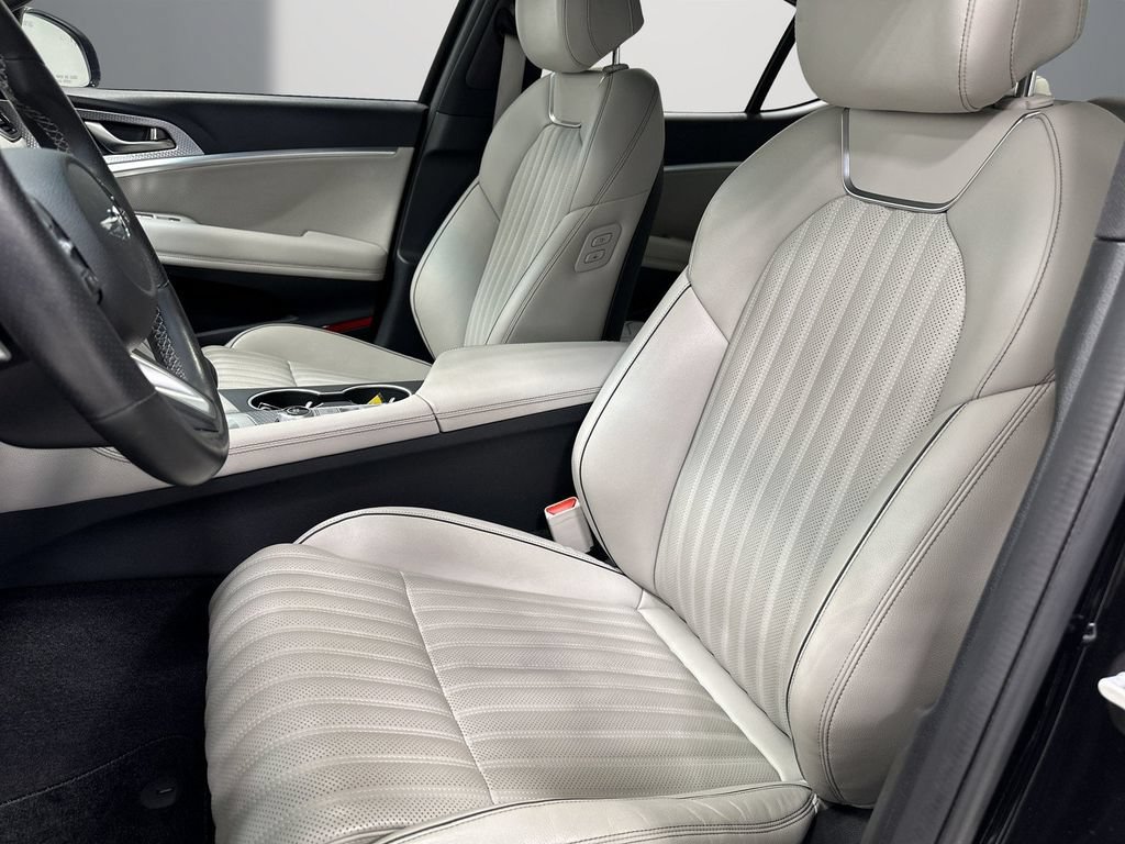 Certified 2022 Genesis G70 2.0T w/ Sport Advanced Package RWD image 15