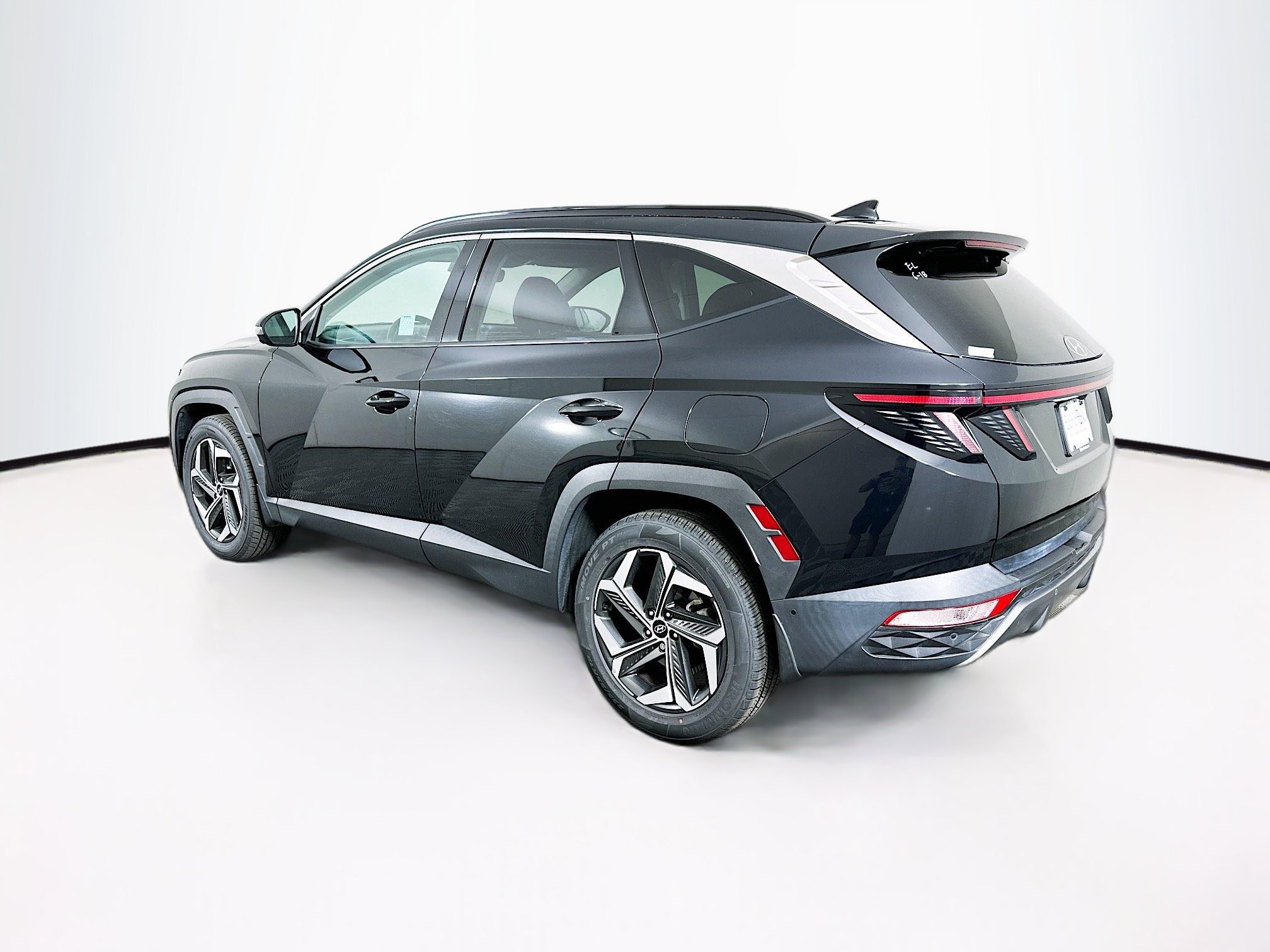 Used 2022 Hyundai Tucson Limited AWD/4WD image 5