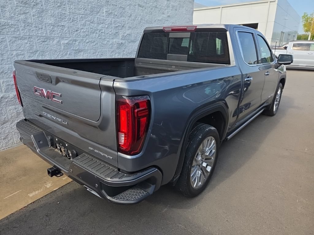 Used 2022 GMC Sierra 1500 Denali w/ Denali Premium Package AWD/4WD image 7