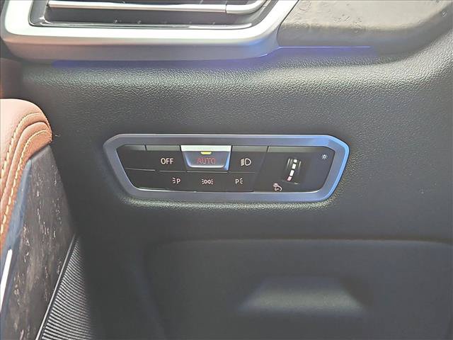 Used 2022 BMW X5 xDrive40i w/ Executive Package AWD/4WD image 24