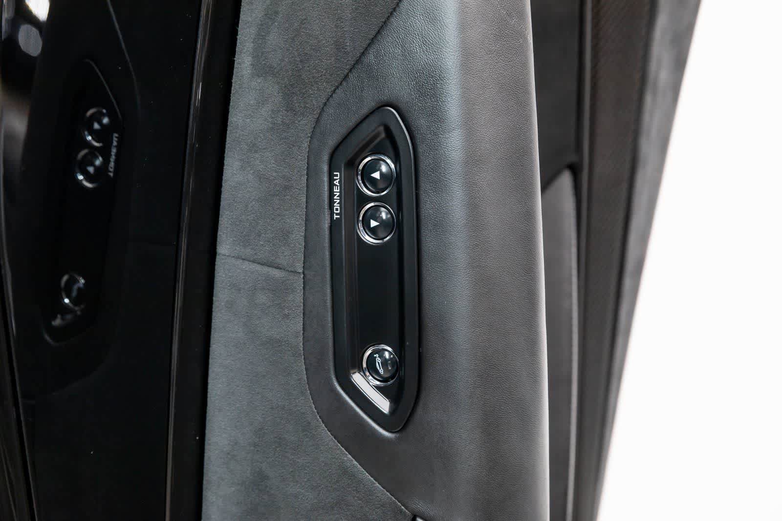 Used 2023 McLaren 720S Spider RWD image 23