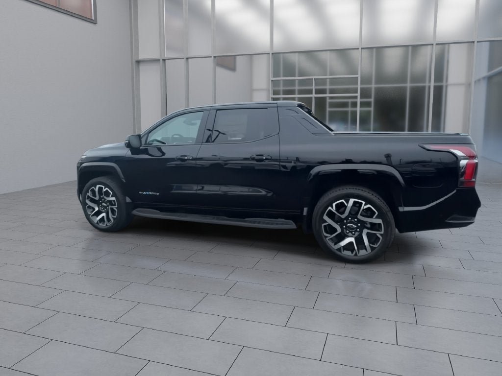 New 2024 Chevrolet Silverado EV RST AWD/4WD image 5