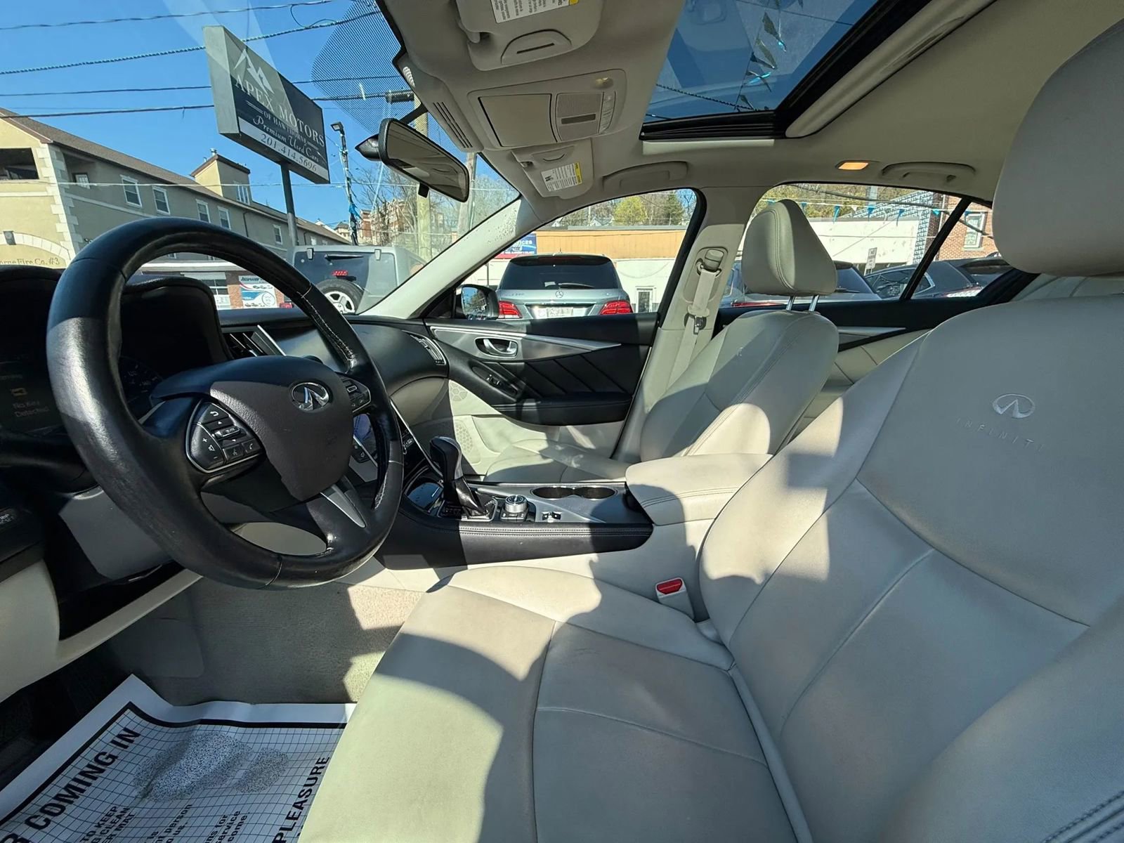 Used 2014 INFINITI Q50 2.0t w/ Moonroof Package AWD/4WD image 20