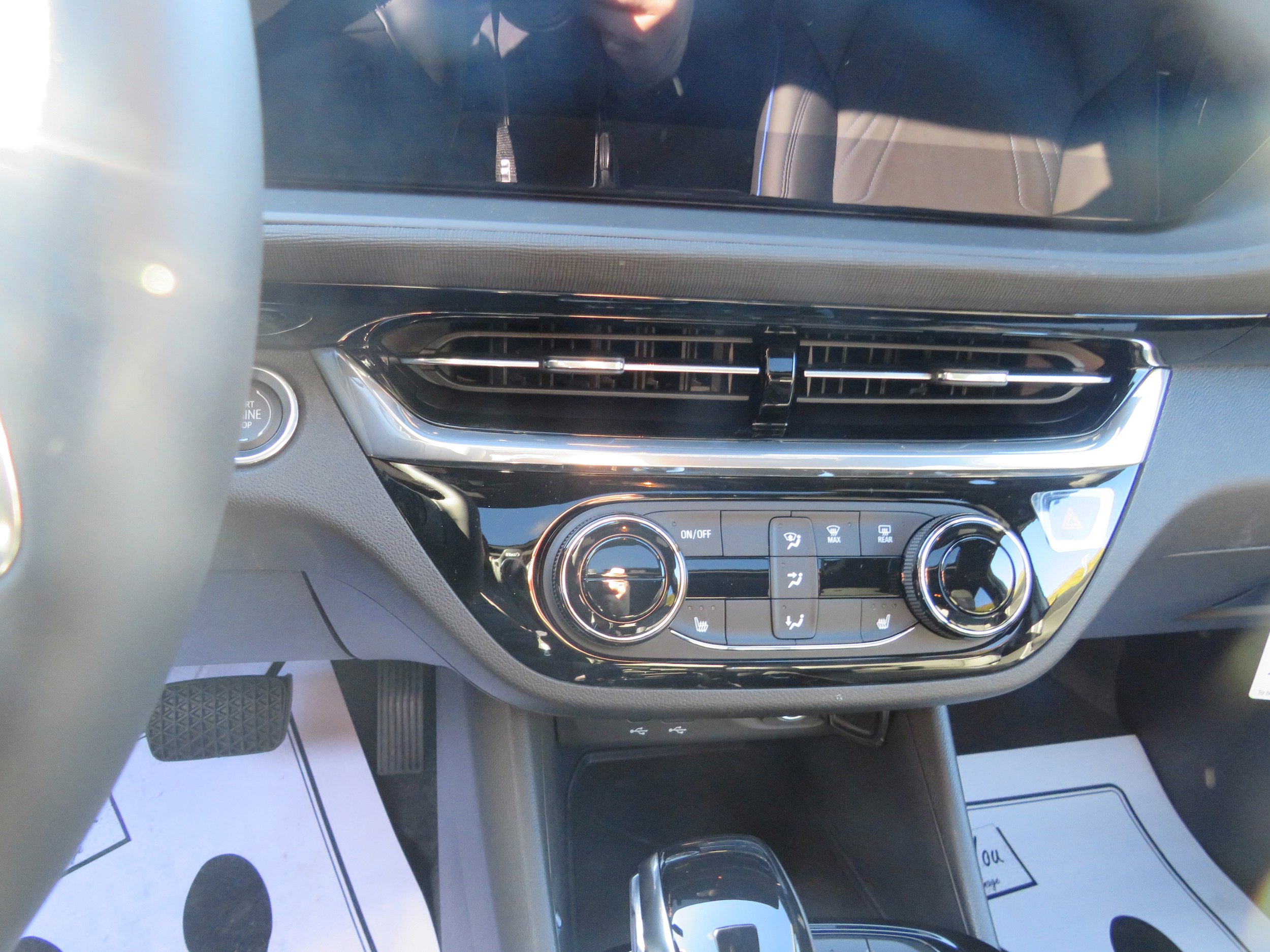 New 2026 Buick Envista Sport Touring w/ Convenience I Package FWD image 12