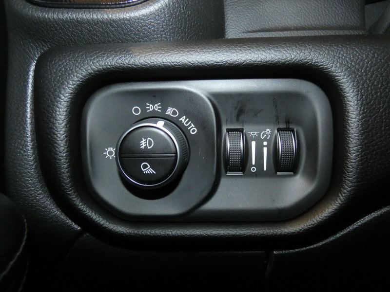 Used 2025 RAM 2500 Power Wagon AWD/4WD image 20