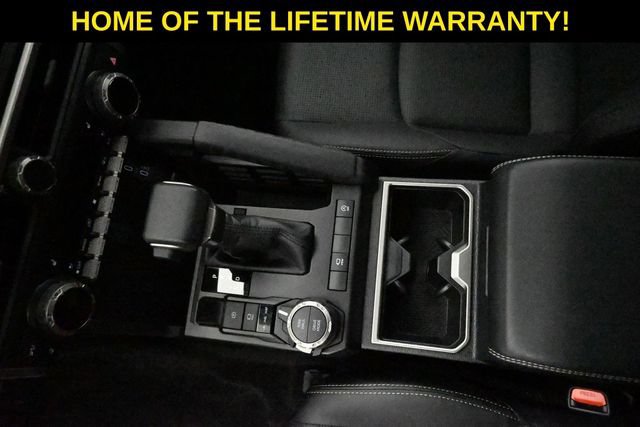 Used 2025 Toyota 4Runner Limited AWD/4WD image 27
