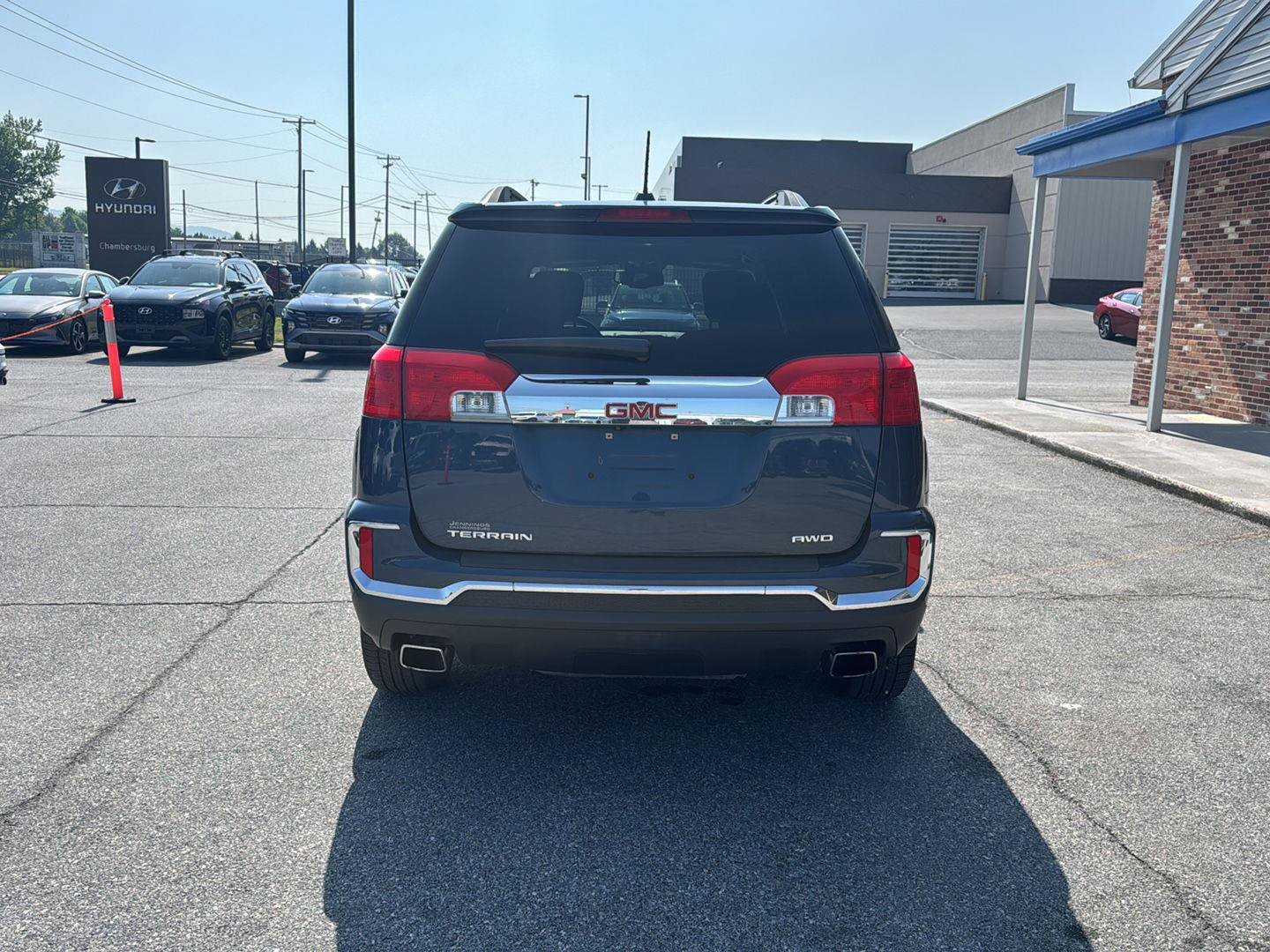 Used 2016 GMC Terrain SLE w/ Convenience Package AWD/4WD image 4