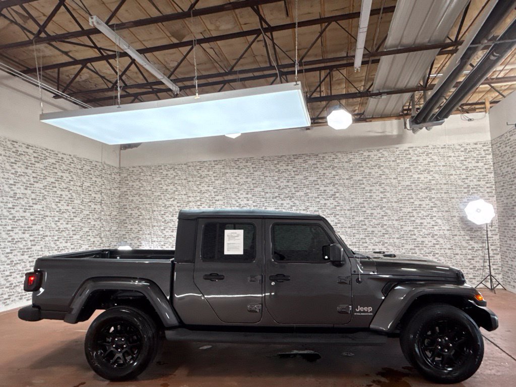 Used 2023 Jeep Gladiator Overland AWD/4WD image 8