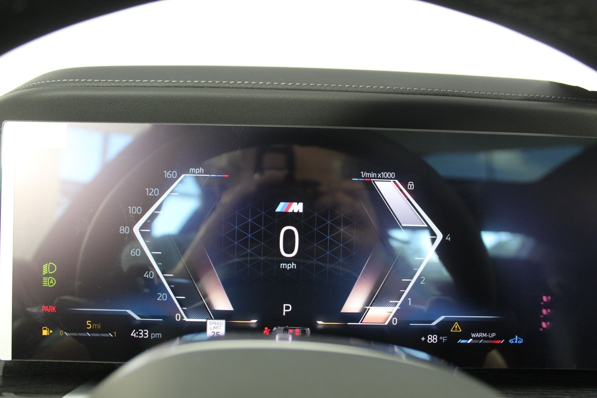 New 2026 BMW 760i xDrive w/ Executive Package image 17