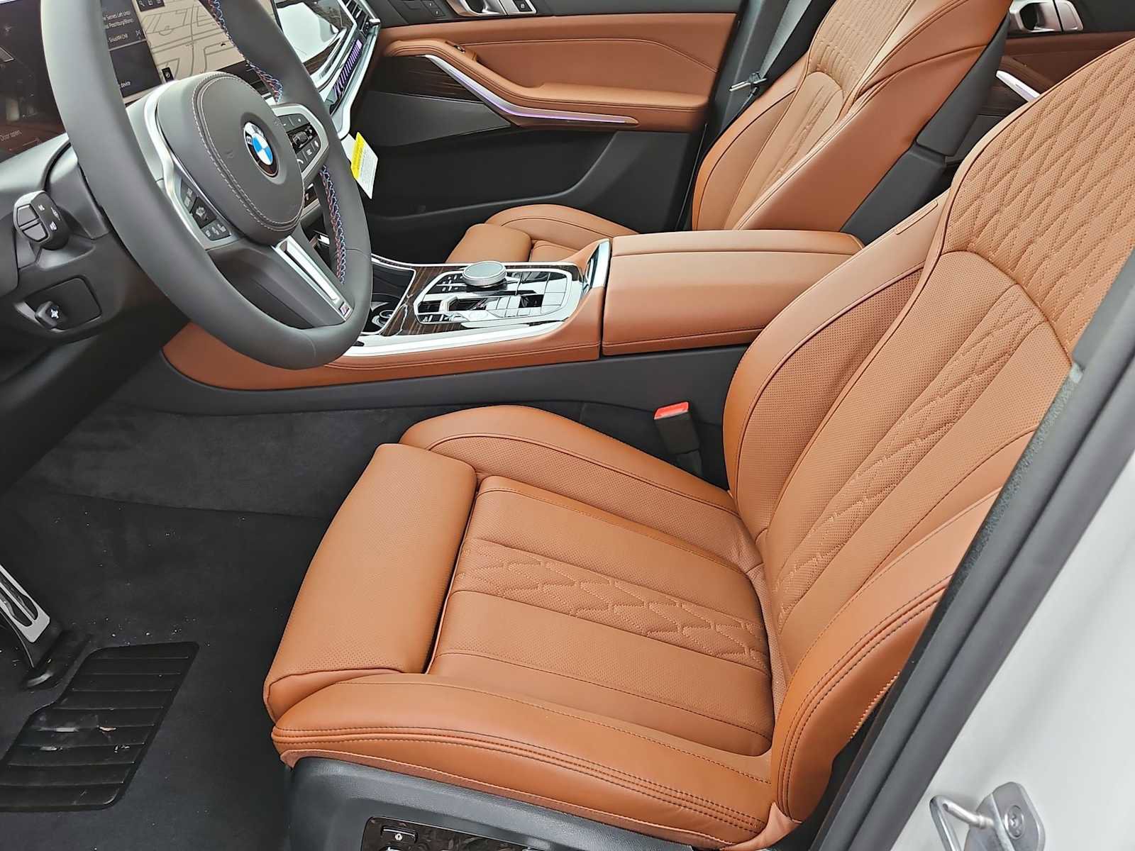 New 2026 BMW X5 M60i w/ Climate Comfort Package image 16