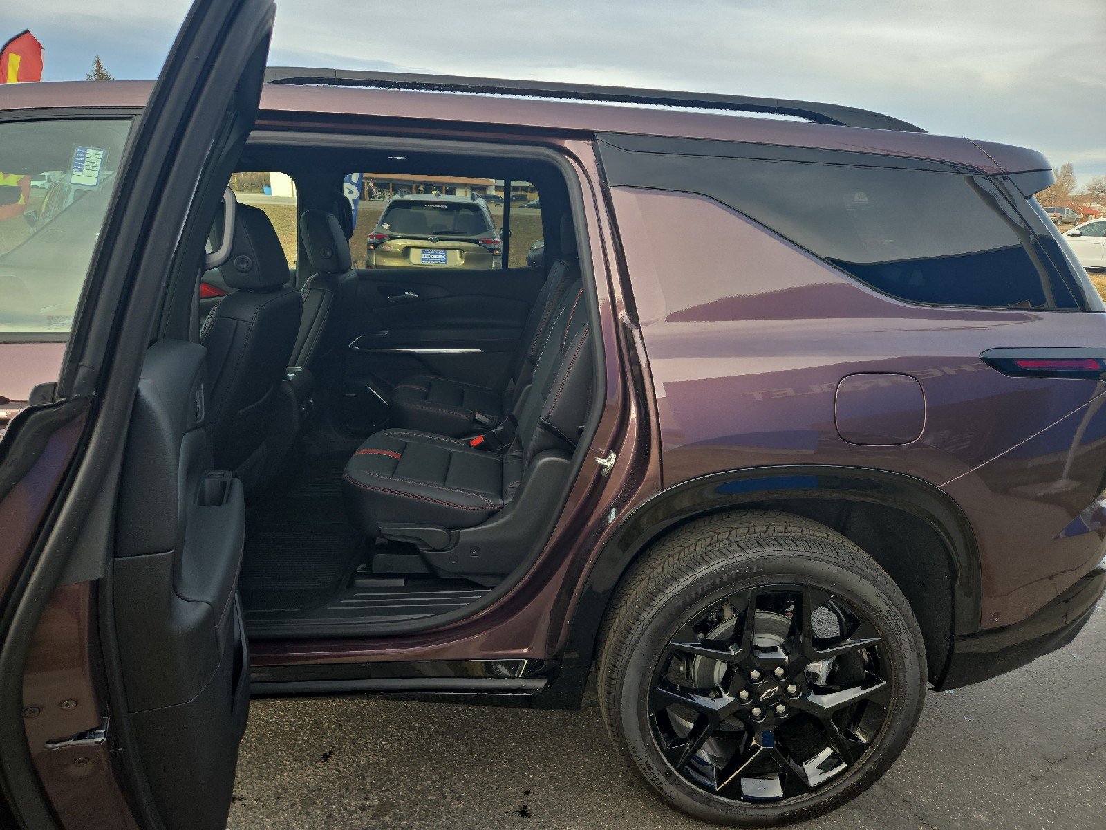 New 2026 Chevrolet Traverse RS w/ LPO, Floor Liner Package image 13