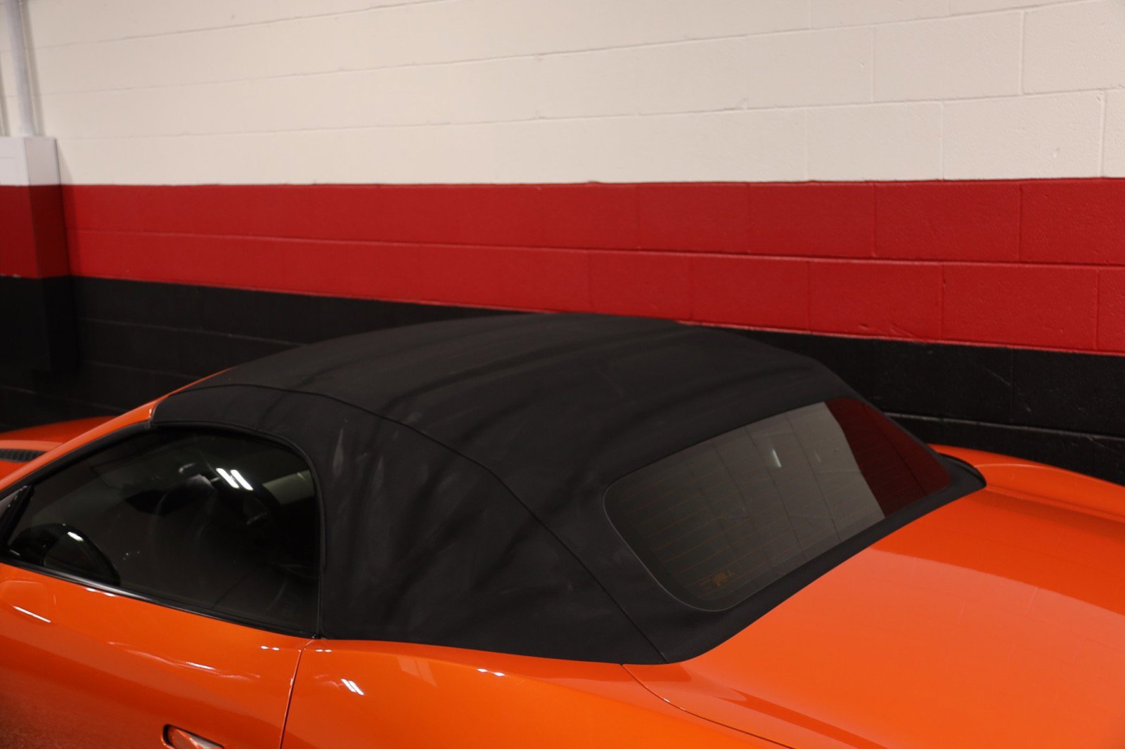 Used 2014 Jaguar F-TYPE Convertible image 27