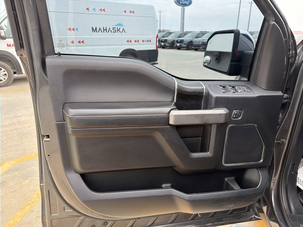 Used 2018 Ford F150 Platinum w/ Equipment Group 701A Luxury image 13