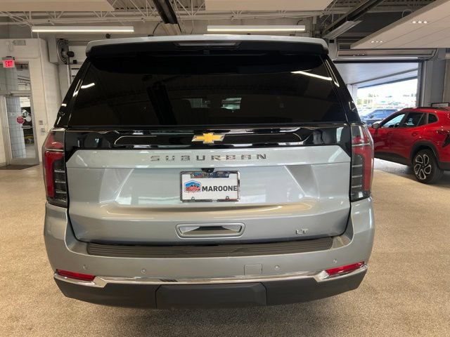 Used 2025 Chevrolet Suburban LT AWD/4WD image 6