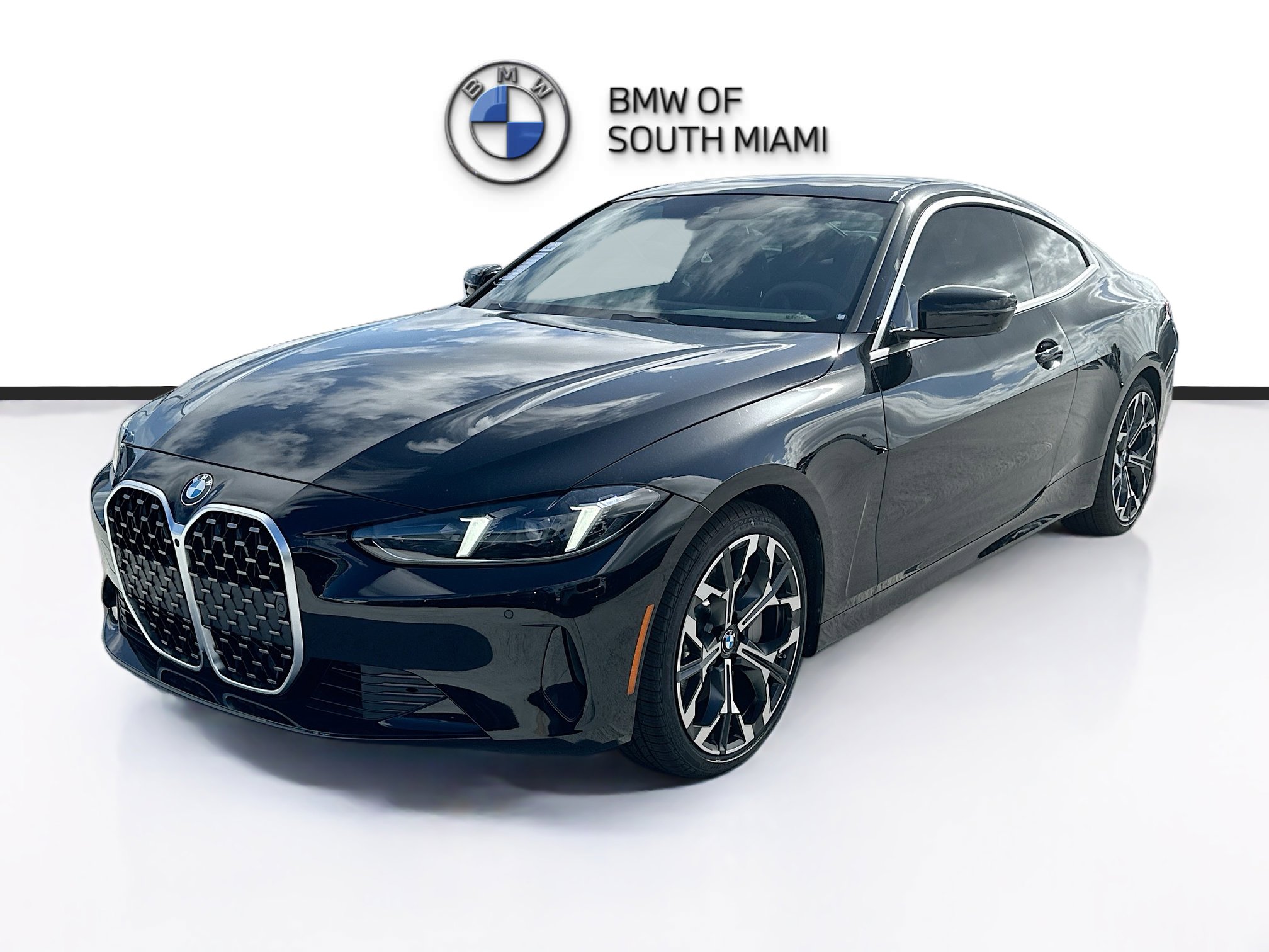 New 2026 BMW 430i Coupe w/ Parking Assistance Package RWD image 3