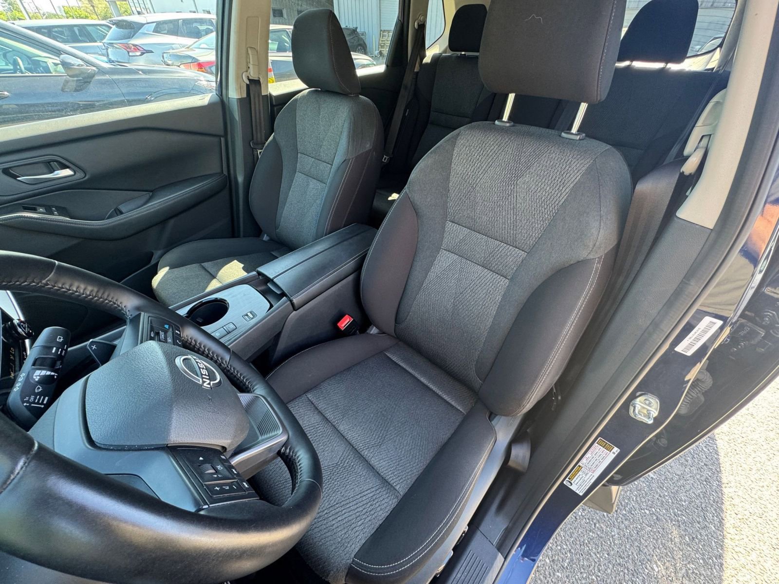 Used 2025 Nissan Rogue SV FWD image 38