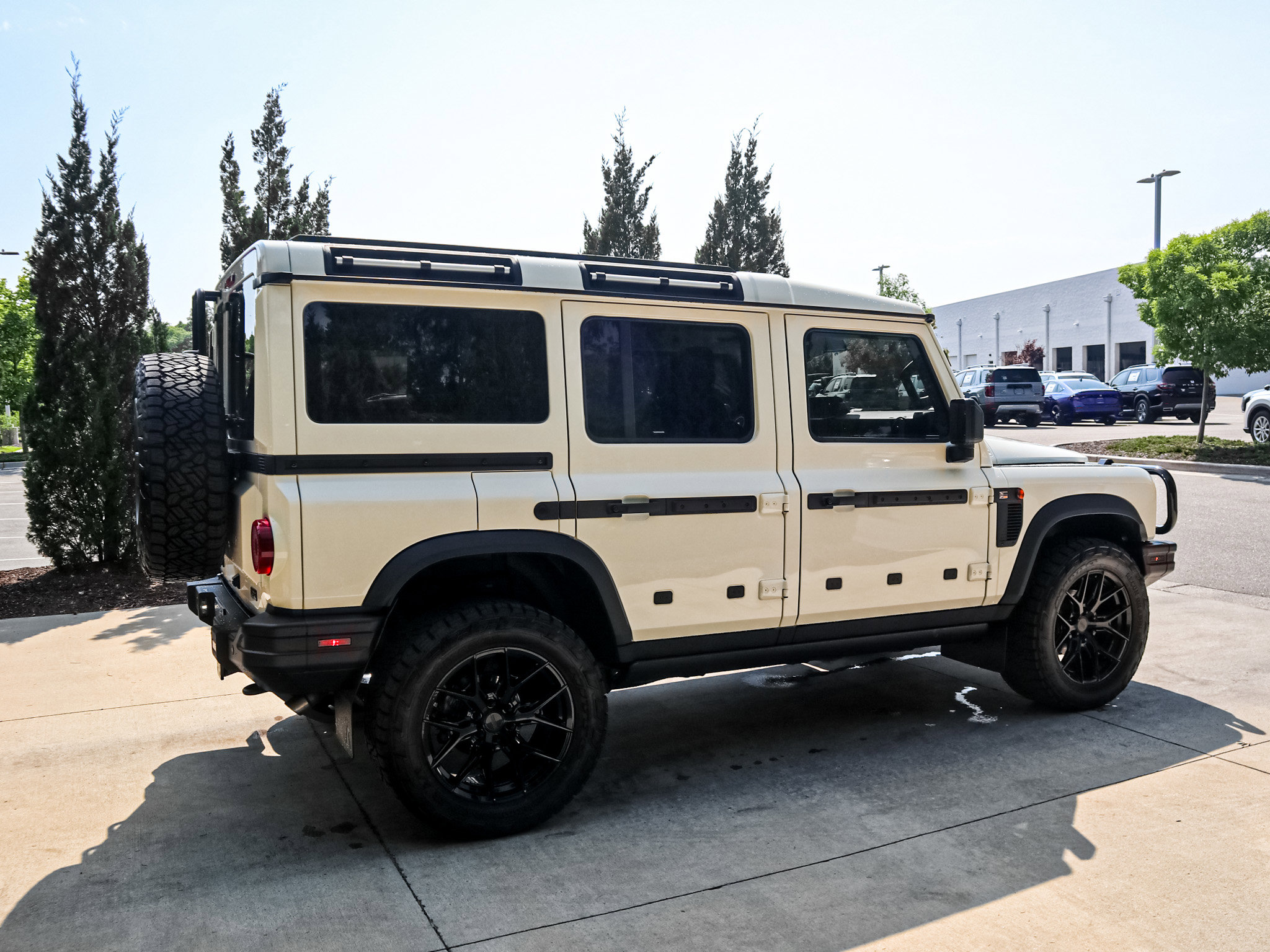 Used 2025 INEOS Grenadier AWD/4WD image 11