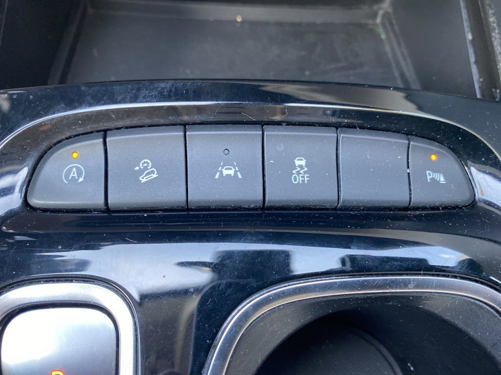 Used 2021 Buick Envision Essence w/ Technology Package I AWD/4WD image 35