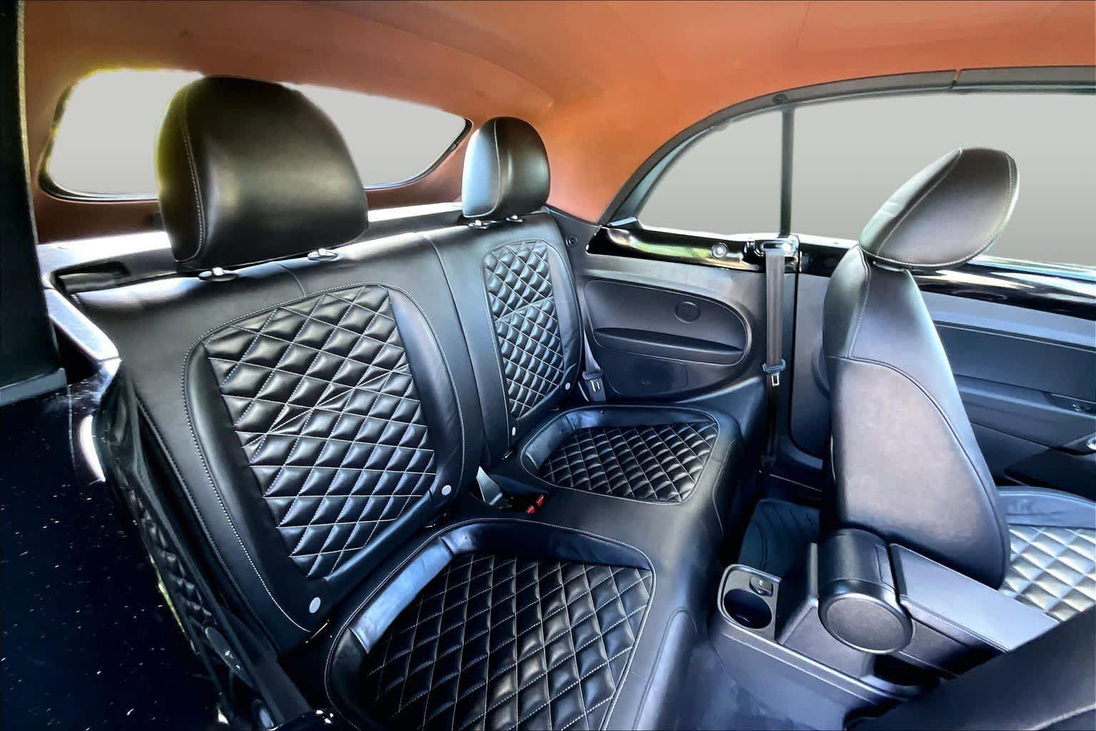 Used 2019 Volkswagen Beetle 2.0T Final Edition SEL FWD image 19