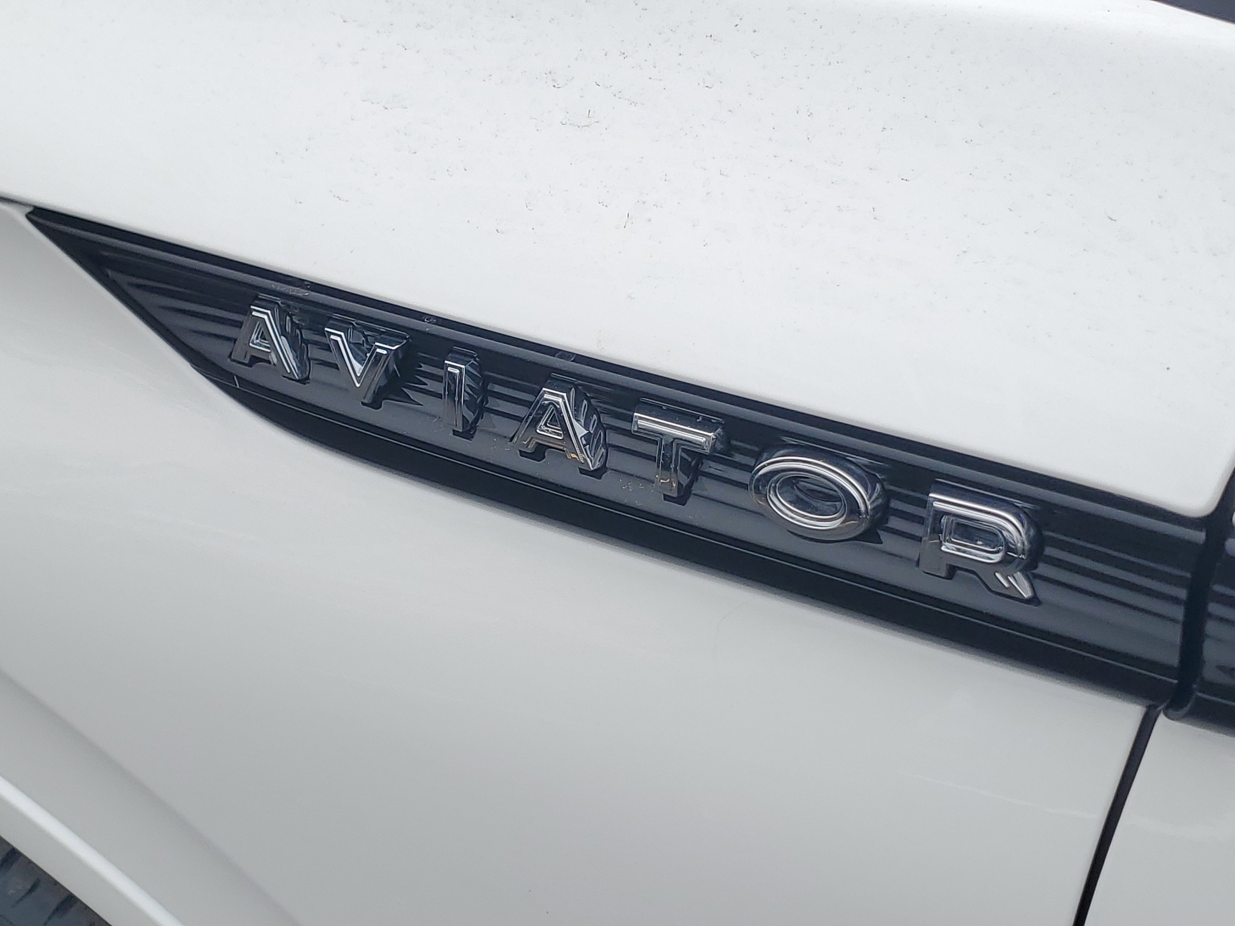 New 2026 Lincoln Aviator Reserve w/ Jet Appearance Package image 7