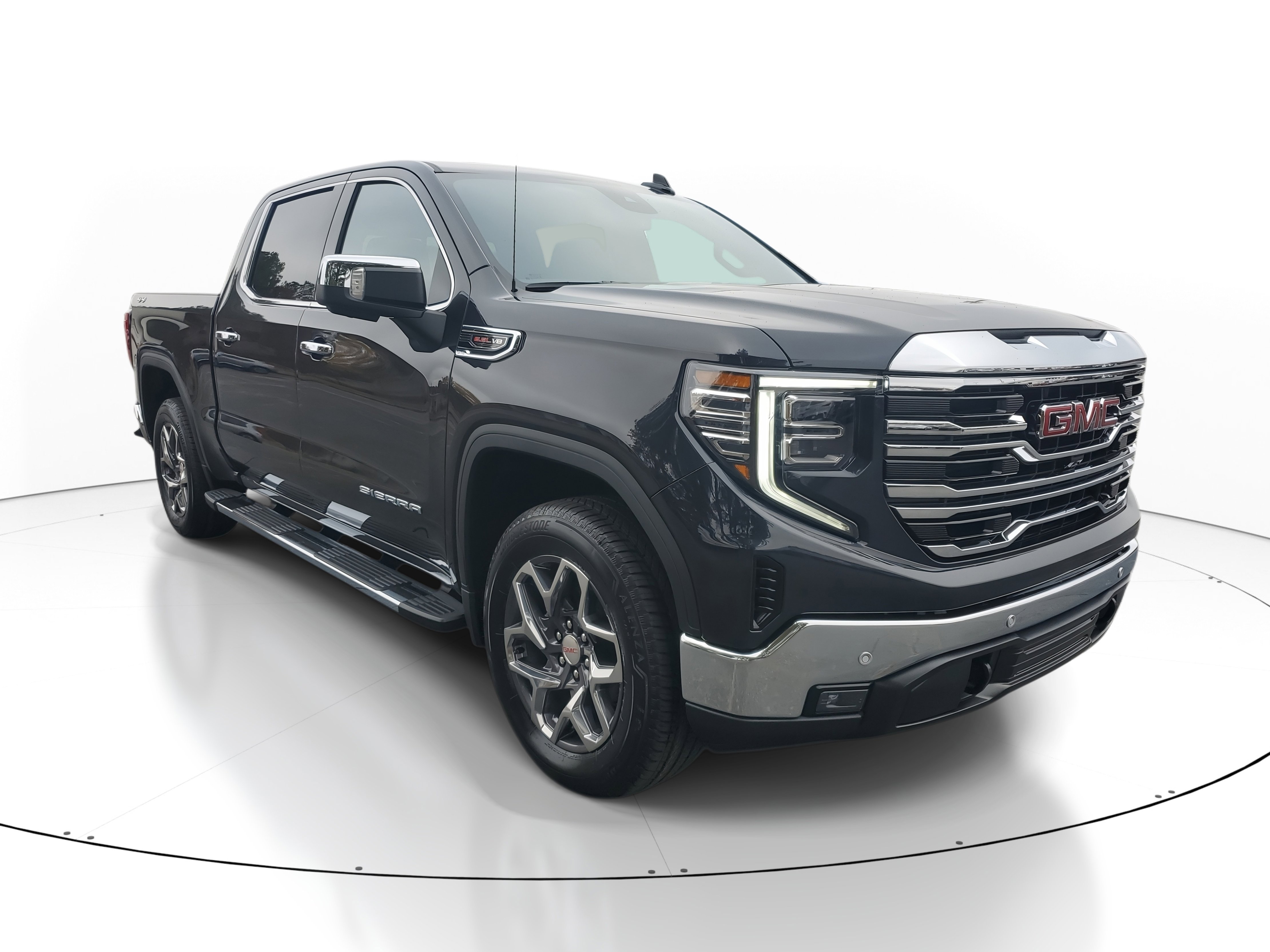 New 2026 GMC Sierra 1500 SLT image 2