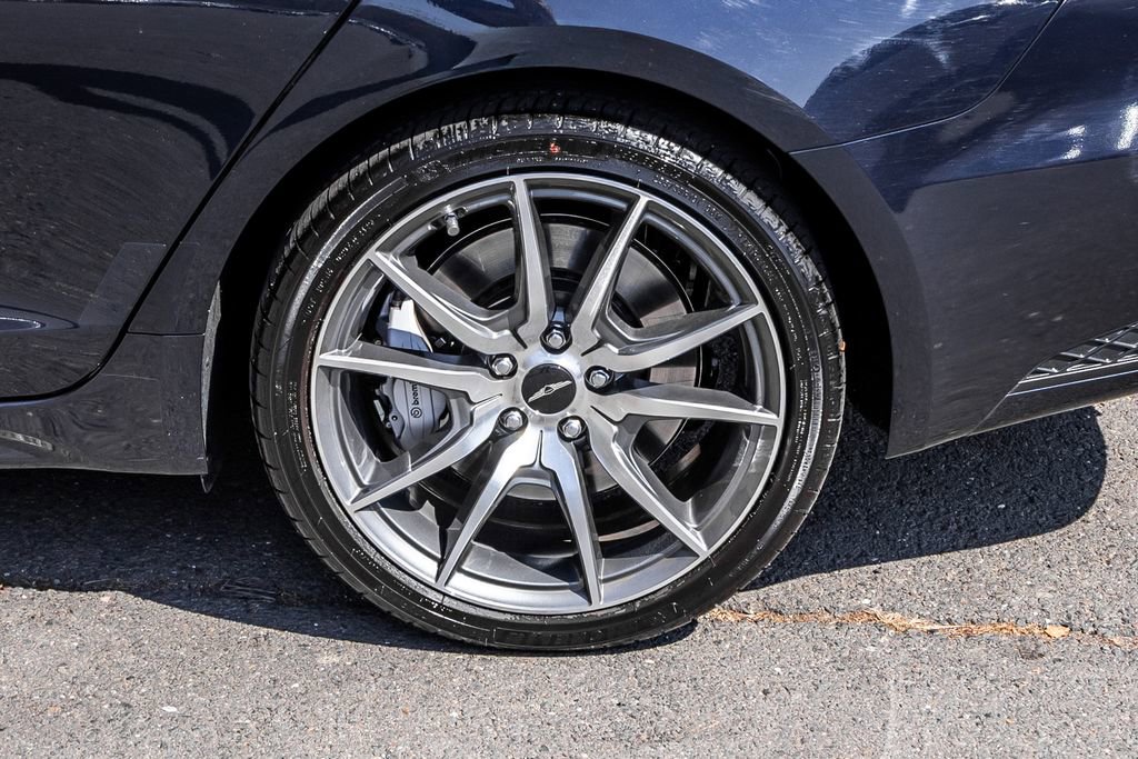 Used 2026 Genesis G70 2.5T image 12