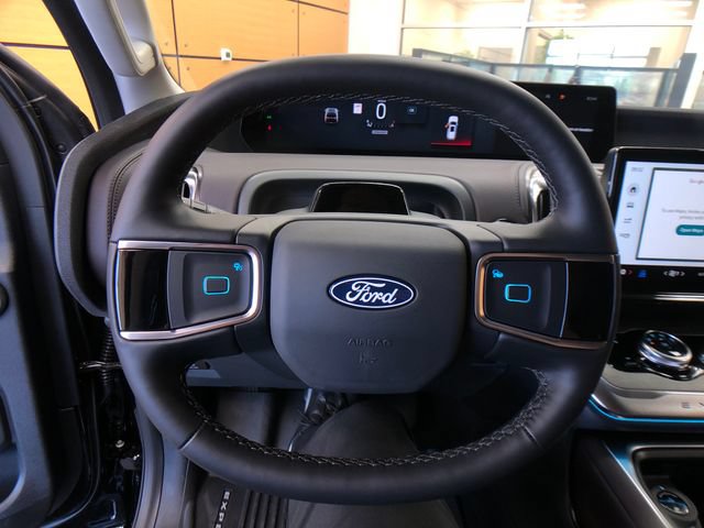 New 2027 Ford Expedition Max Platinum w/ Platinum Ultimate Package AWD/4WD image 13