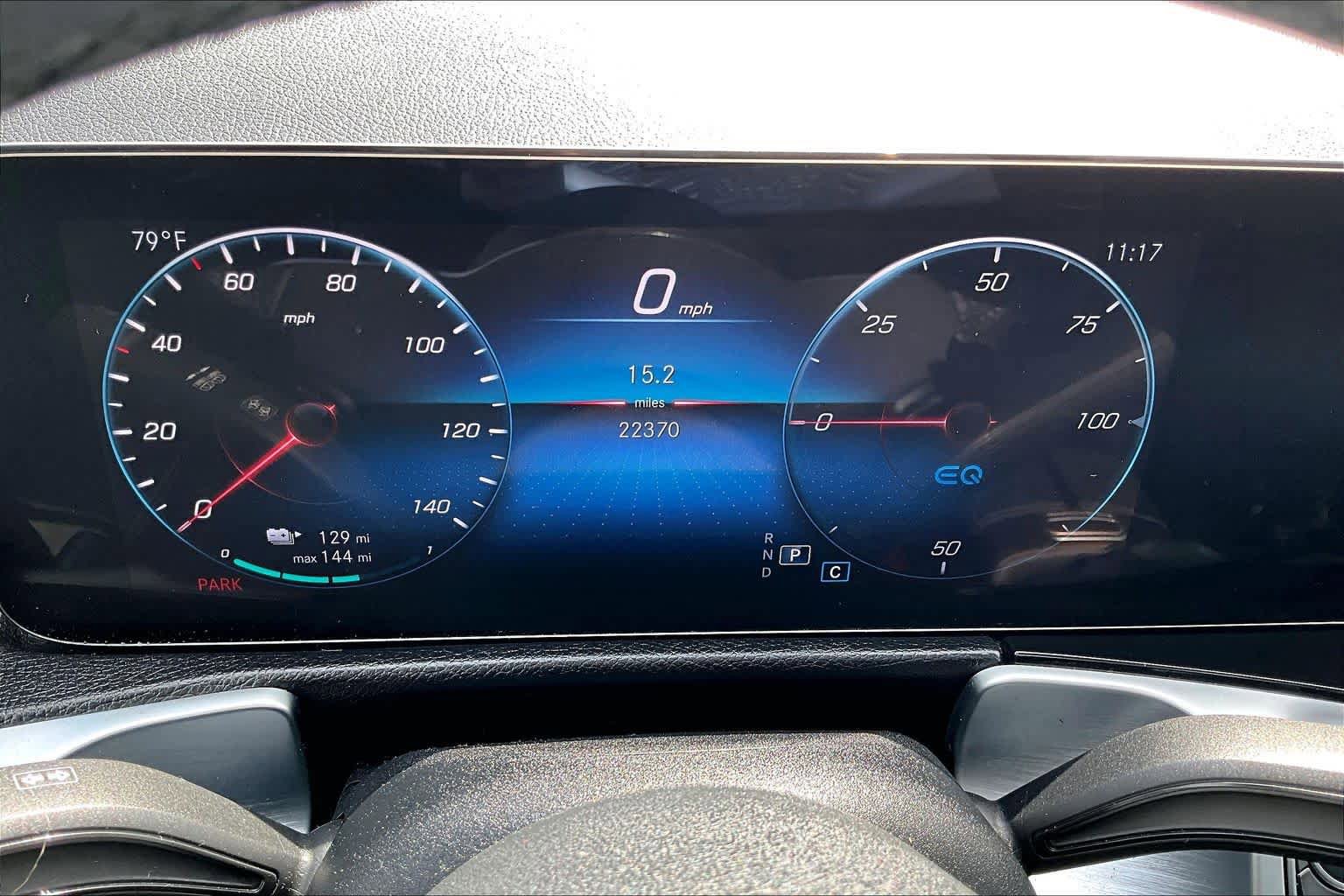 Used 2023 Mercedes-Benz EQB 300 4MATIC image 26