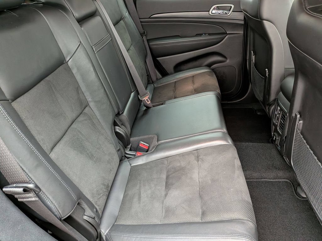 Used 2022 Jeep Grand Cherokee Laredo X AWD/4WD image 23