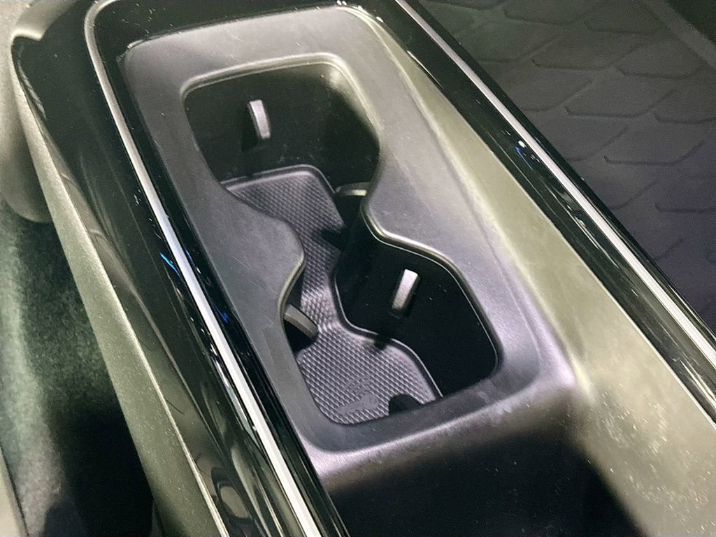 Certified 2024 Volkswagen ID.4 2WD image 16