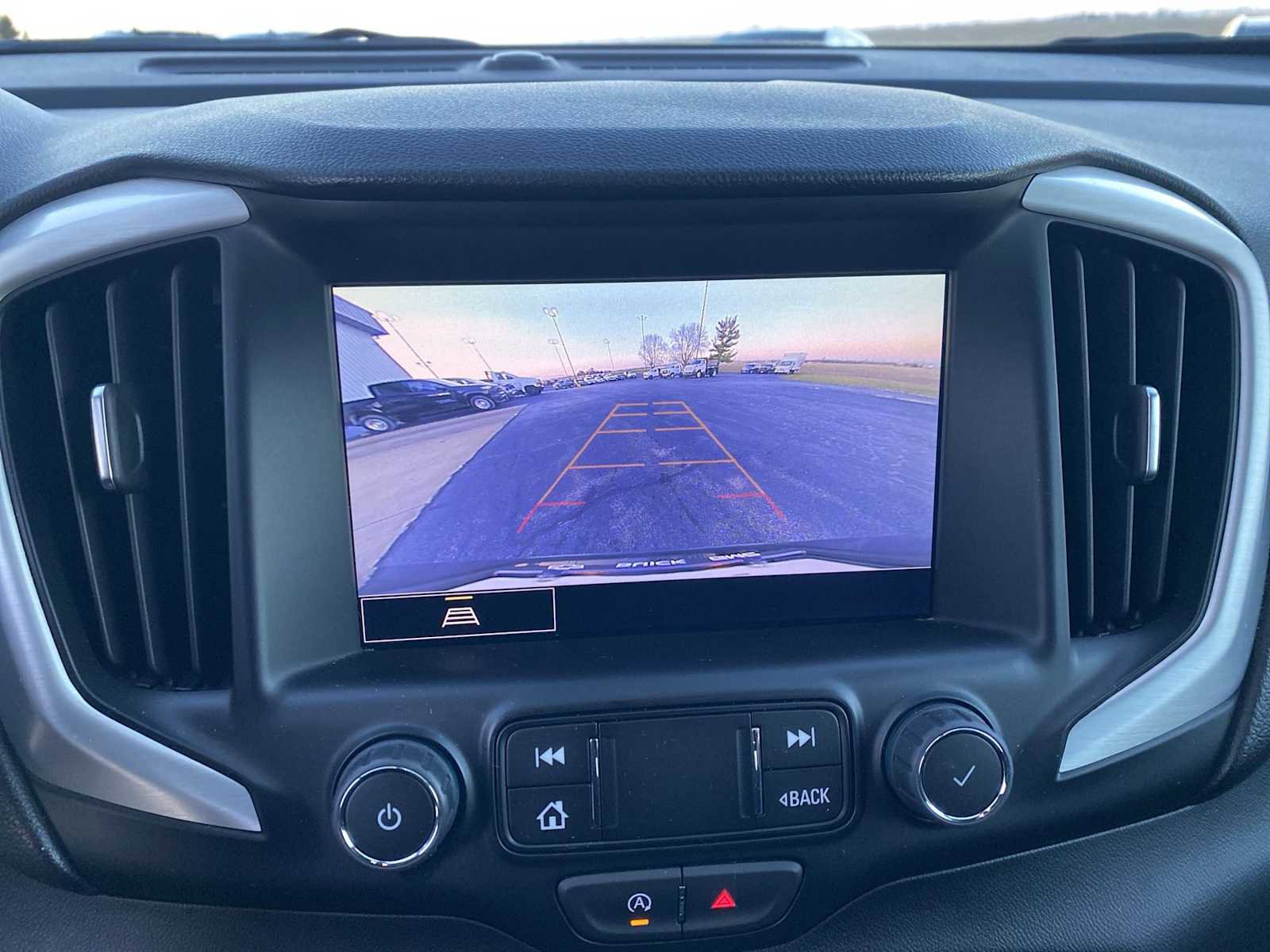 Used 2023 GMC Terrain SLT image 21