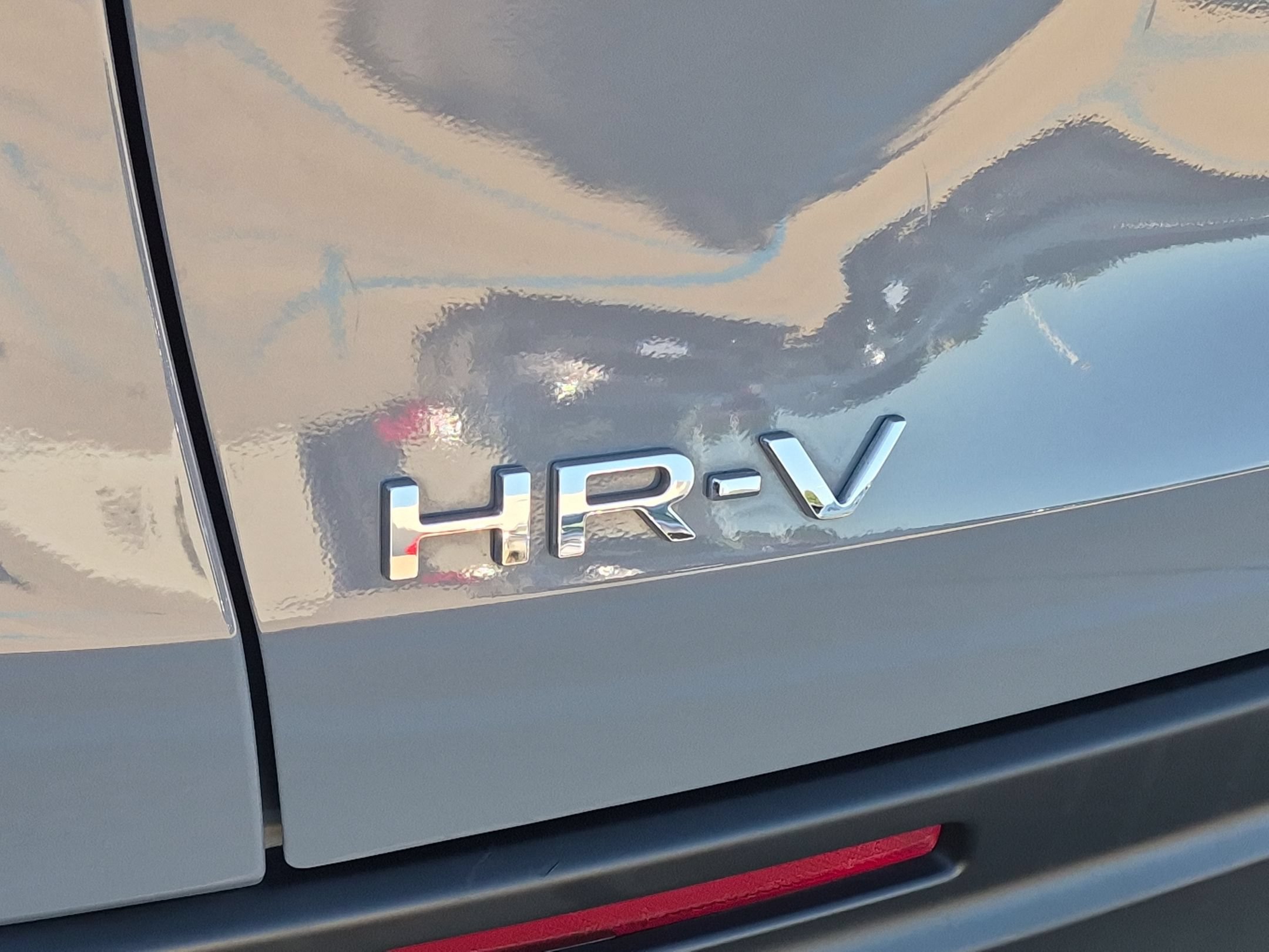 Used 2025 Honda HR-V Sport image 28