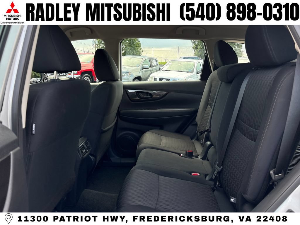 Used 2020 Nissan Rogue S AWD/4WD image 12