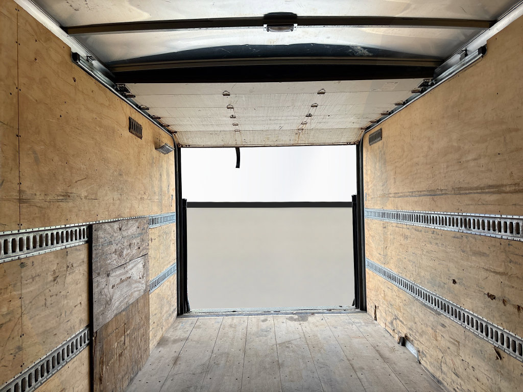 Used 2019 Isuzu NQR RWD image 16