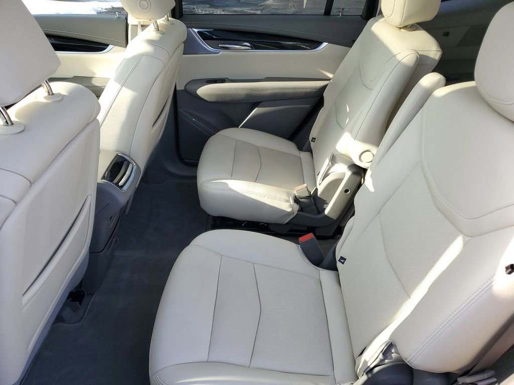 Certified 2024 Cadillac XT6 Premium Luxury image 30