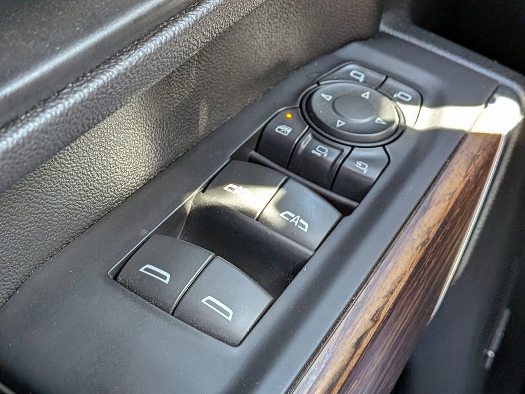 Used 2020 Chevrolet Silverado 2500 High Country image 26