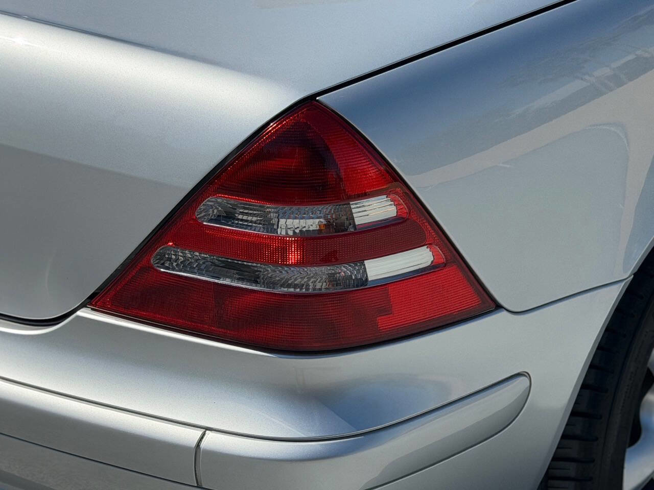 Used 2001 Mercedes-Benz SLK 320 image 14