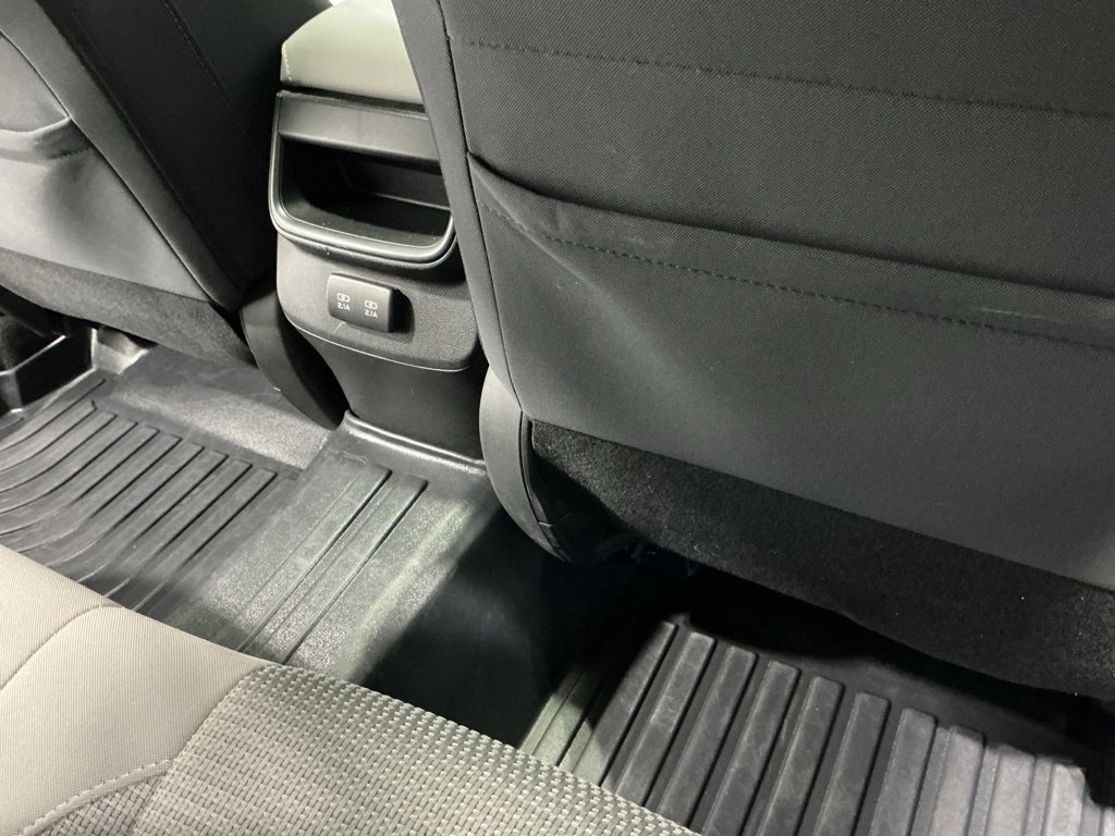 Used 2020 Subaru Outback Premium image 34