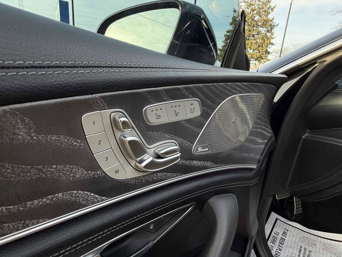 Used 2019 Mercedes-Benz AMG GT 63 image 12