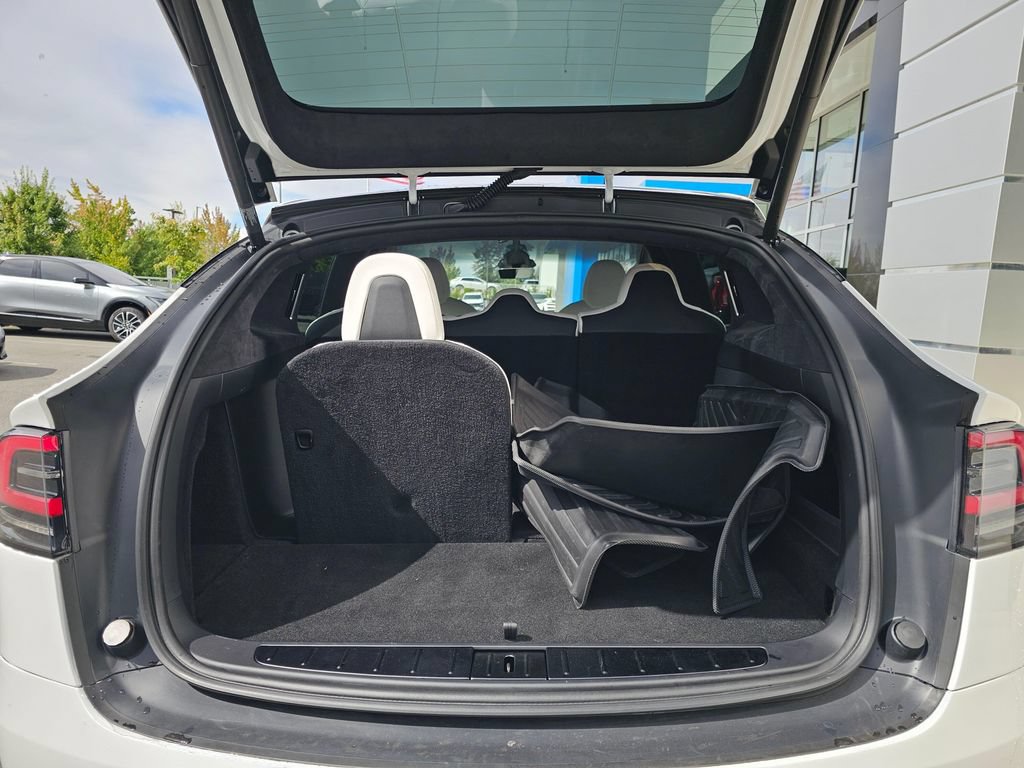 Used 2024 Tesla Model X AWD/4WD image 18