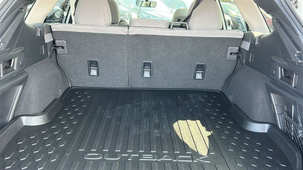 Certified 2025 Subaru Outback Premium image 27