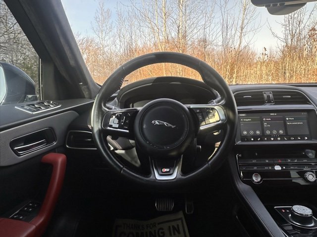 Used 2017 Jaguar F-PACE S image 27